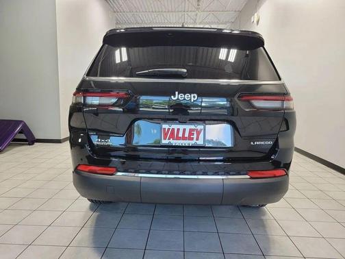 Diamond Black 2026 Jeep Grand Cherokee L Laredo