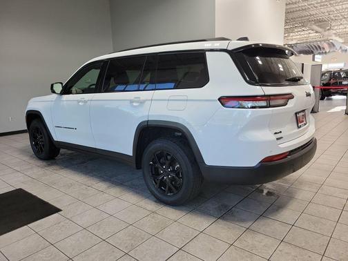 2024 Jeep Grand Cherokee L Laredo