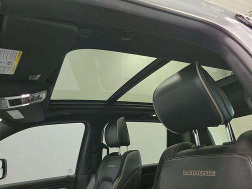 Bright White Clearcoat 2024 RAM 1500 Laramie