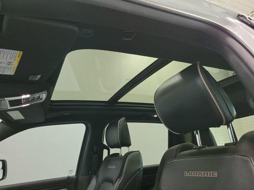 Bright White Clearcoat 2024 RAM 1500 Laramie