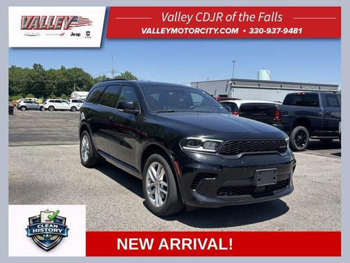 DB Black Crystal Clearcoat 2024 Dodge Durango GT