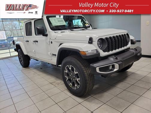 Bright White Clearcoat 2026 Jeep Gladiator Sport