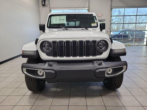 2026 Jeep Gladiator Sport