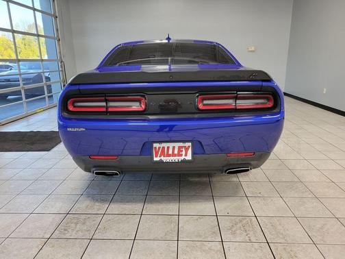 2022 Dodge Challenger SXT