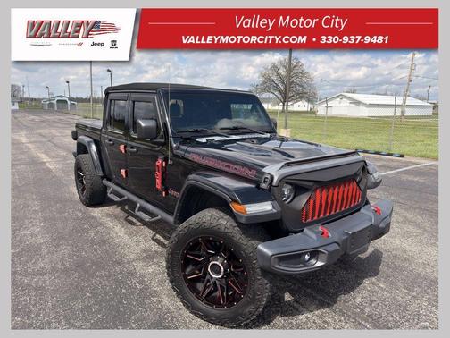 Black Clearcoat 2020 Jeep Gladiator Rubicon