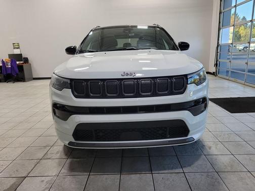 2022 Jeep Compass Altitude