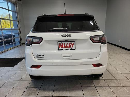 2022 Jeep Compass Altitude