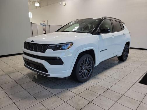2022 Jeep Compass Altitude