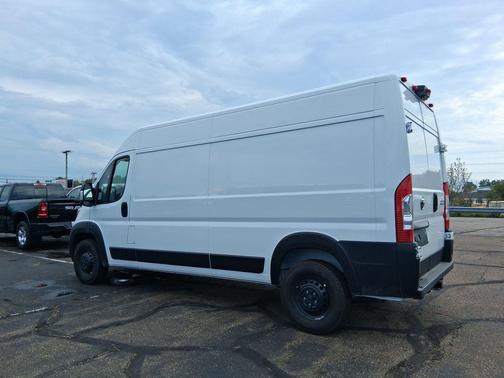 Bright White Clearcoat 2026 RAM ProMaster 2500 High Roof