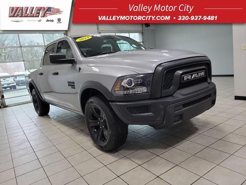 Billet Silver Metallic Clearcoat 2024 RAM 1500 Classic SLT