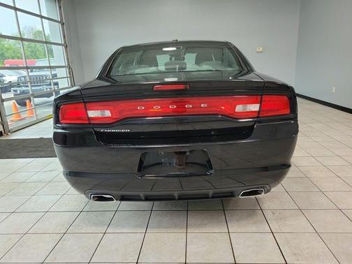 2012 Dodge Charger SE