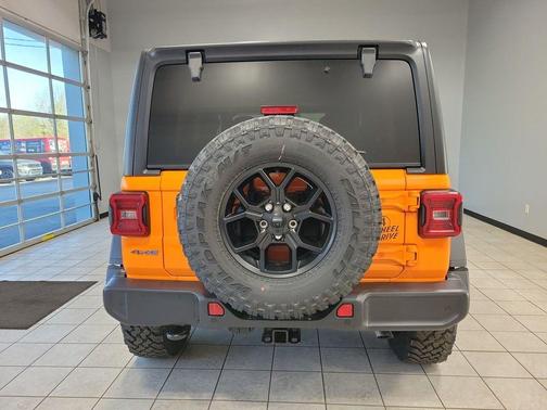 2025 Jeep Wrangler 4xe Sport