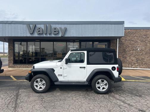 Bright White Clearcoat 2023 Jeep Wrangler Sport