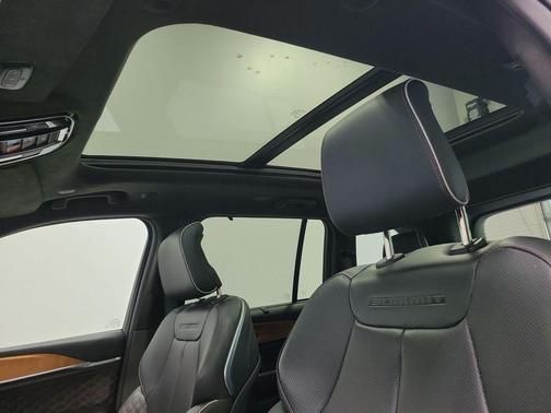 Bright White Clearcoat 2022 Jeep Grand Cherokee 4xe Summit