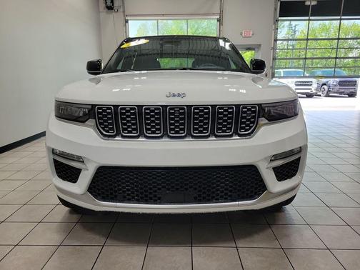 Bright White Clearcoat 2022 Jeep Grand Cherokee 4xe Summit