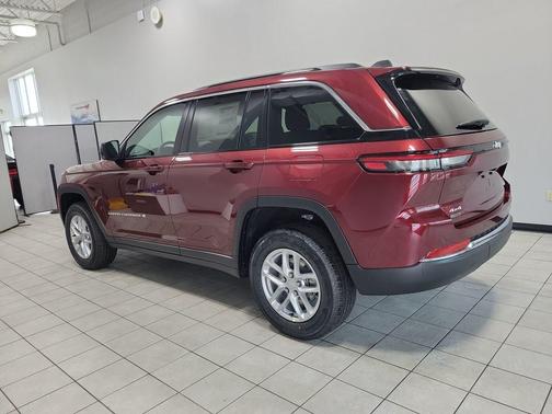 Velvet Red Pearlcoat 2026 Jeep Grand Cherokee Laredo X