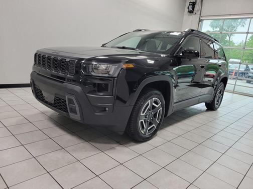Diamond Black 2026 Jeep Cherokee LAREDO/LIMITED