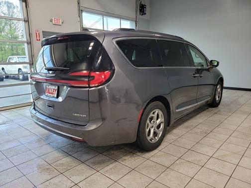 2022 Chrysler Pacifica Limited