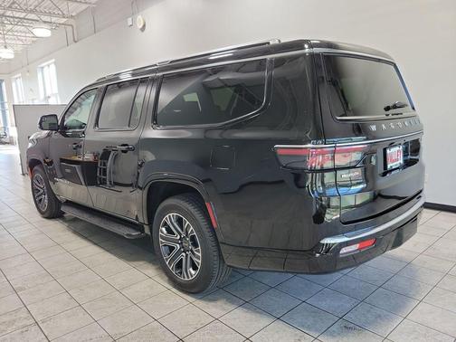 2025 Jeep Wagoneer L Series II