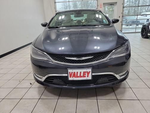 2016 Chrysler 200 C