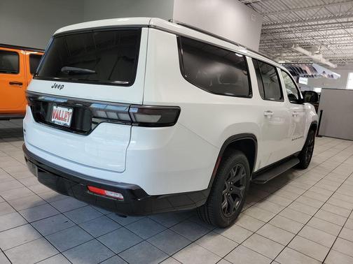 Bright White Clearcoat 2026 Jeep Grand Wagoneer L LIMITED ALTITUDE