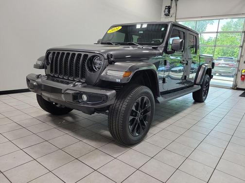 Granite Crystal Clearcoat Metallic 2021 Jeep Gladiator Overland