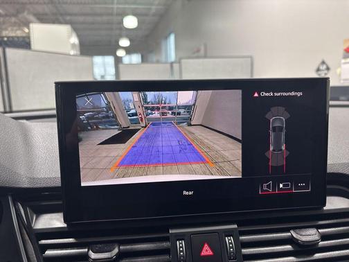 2023 Audi Q5 45 S line quattro Premium