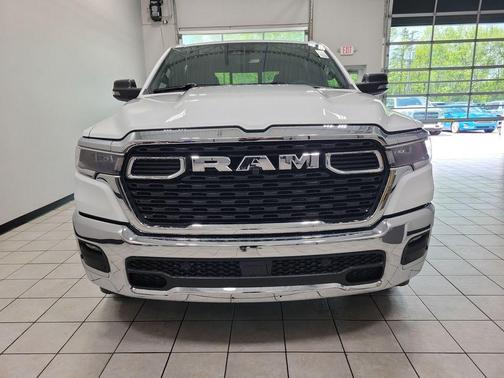 Bright White Clearcoat 2026 RAM 1500 Big Horn/Lone Star
