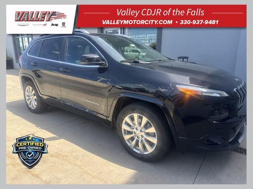 Diamond Black 2018 Jeep Cherokee Overland