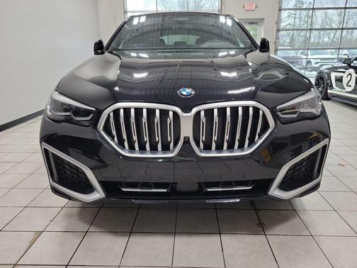 2023 BMW X6 xDrive40i