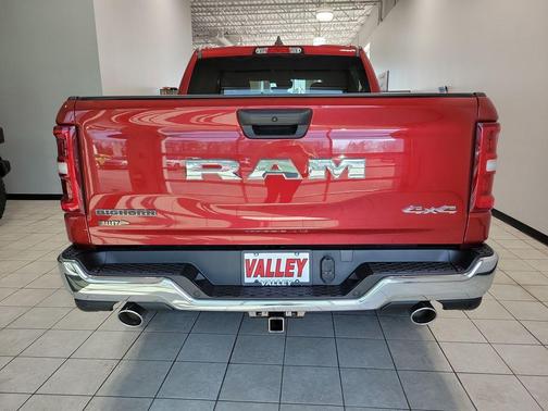Molten Red Pearlcoat 2026 RAM 1500 Big Horn/Lone Star