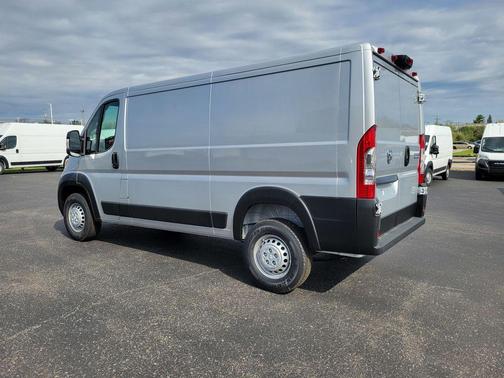 2025 RAM ProMaster 1500 Low Roof