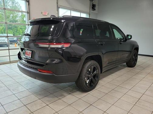 2025 Jeep Grand Cherokee L Laredo