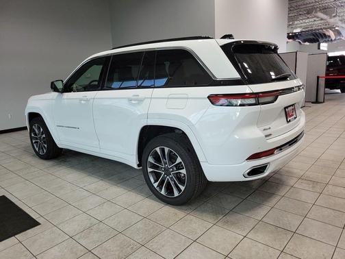 2024 Jeep Grand Cherokee Overland