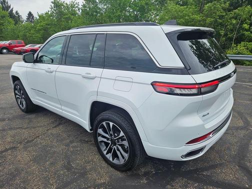 2024 Jeep Grand Cherokee Overland