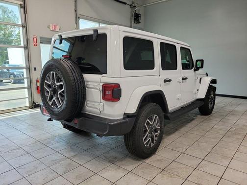 2025 Jeep Wrangler Sahara