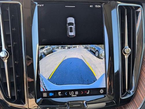 Silver 2023 Volvo XC60 B6 Ultimate Bright Theme