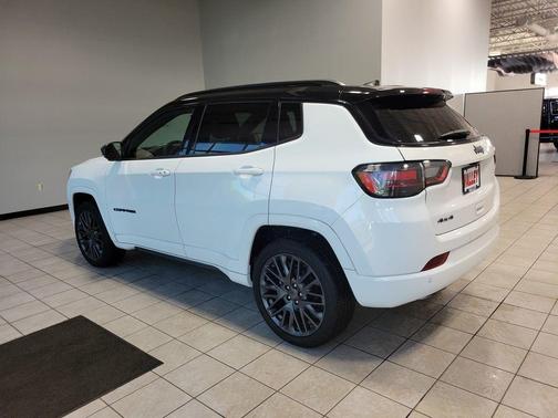 2023 Jeep Compass Altitude