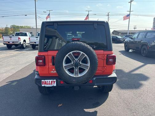 2020 Jeep Wrangler Unlimited Sahara