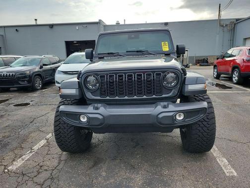 2024 Jeep Wrangler Sahara