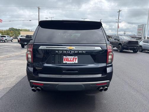 2021 Chevrolet Suburban High Country