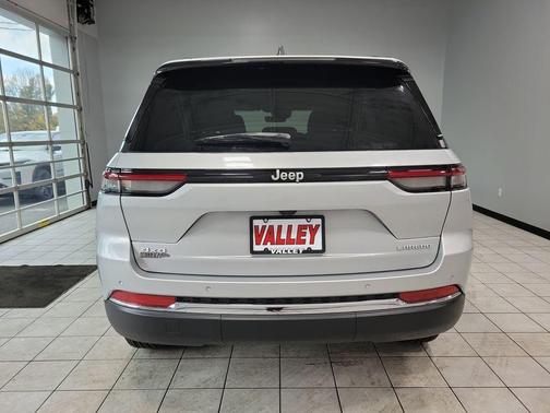 2025 Jeep Grand Cherokee Laredo X