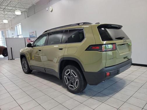 41 2026 Jeep Cherokee LAREDO/LIMITED