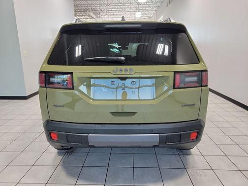 41 2026 Jeep Cherokee LAREDO/LIMITED