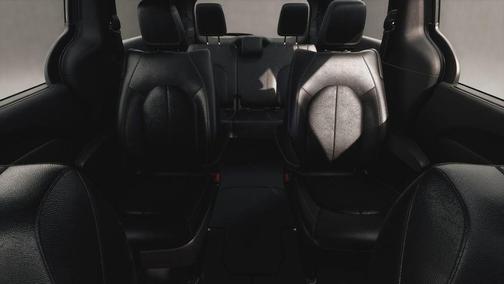PW7 2027 Chrysler Pacifica SELECT