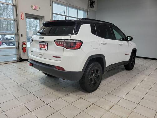 2023 Jeep Compass Trailhawk