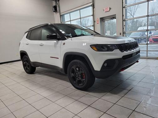 2023 Jeep Compass Trailhawk