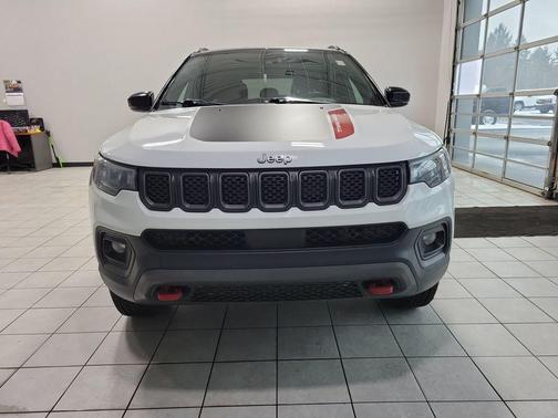 2023 Jeep Compass Trailhawk