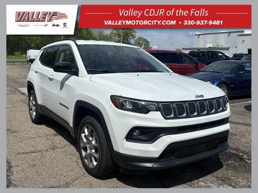 Bright White Clearcoat 2022 Jeep Compass Latitude Lux