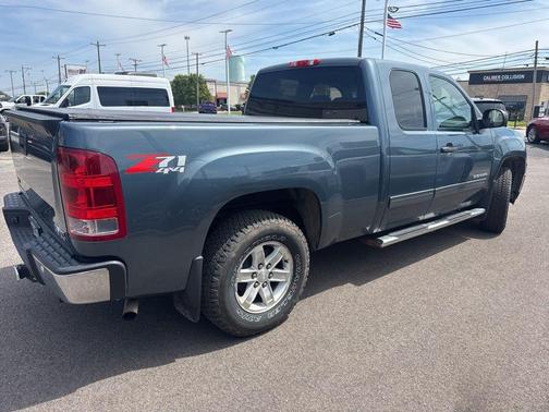 Stealth Gray Metallic 2011 GMC Sierra 1500 SLE